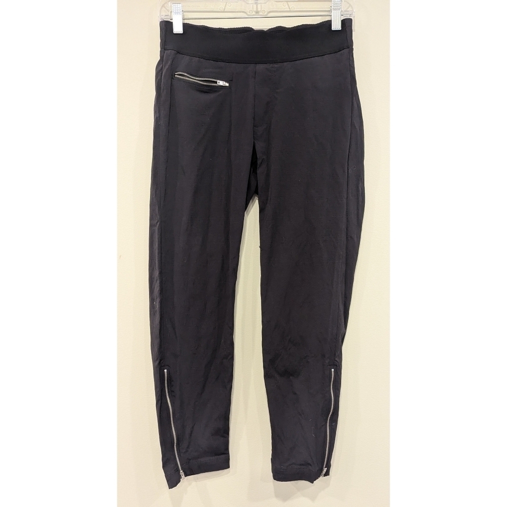 Athleta Mod Trekkie Crop Woven Pull On Pants In Black Size 2